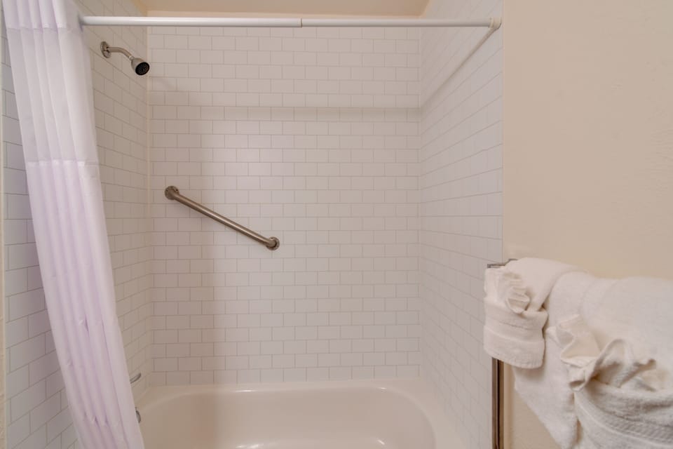 Woodsy Winter Park Condo w/ Pool & Hot Tub Access Apartment in Fraser