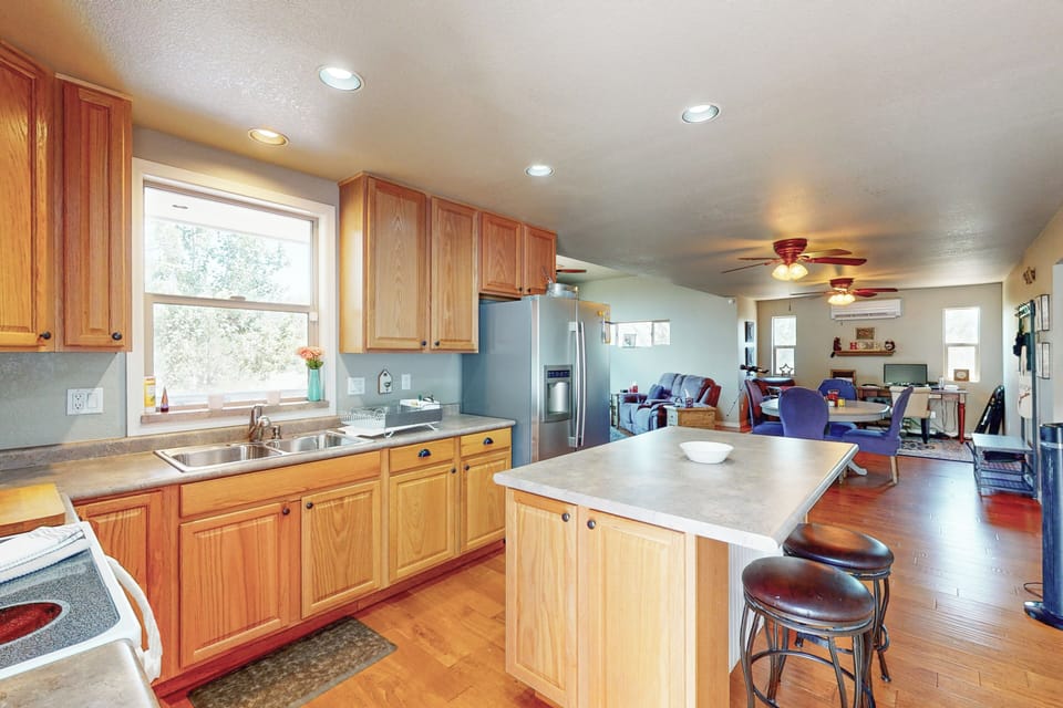 House (2 Bedrooms) | Interior