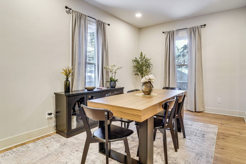 House (3 Bedrooms) | Interior