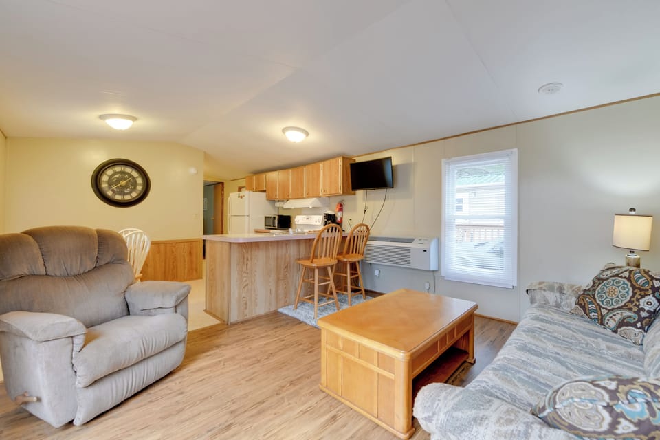 House (2 Bedrooms) | Front of property