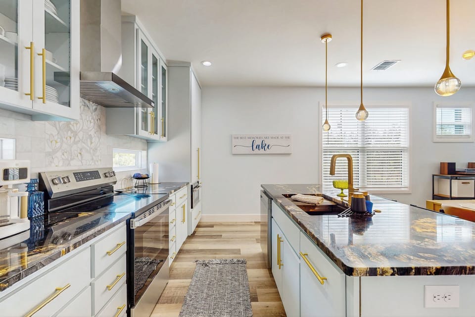 House (3 Bedrooms) | Interior