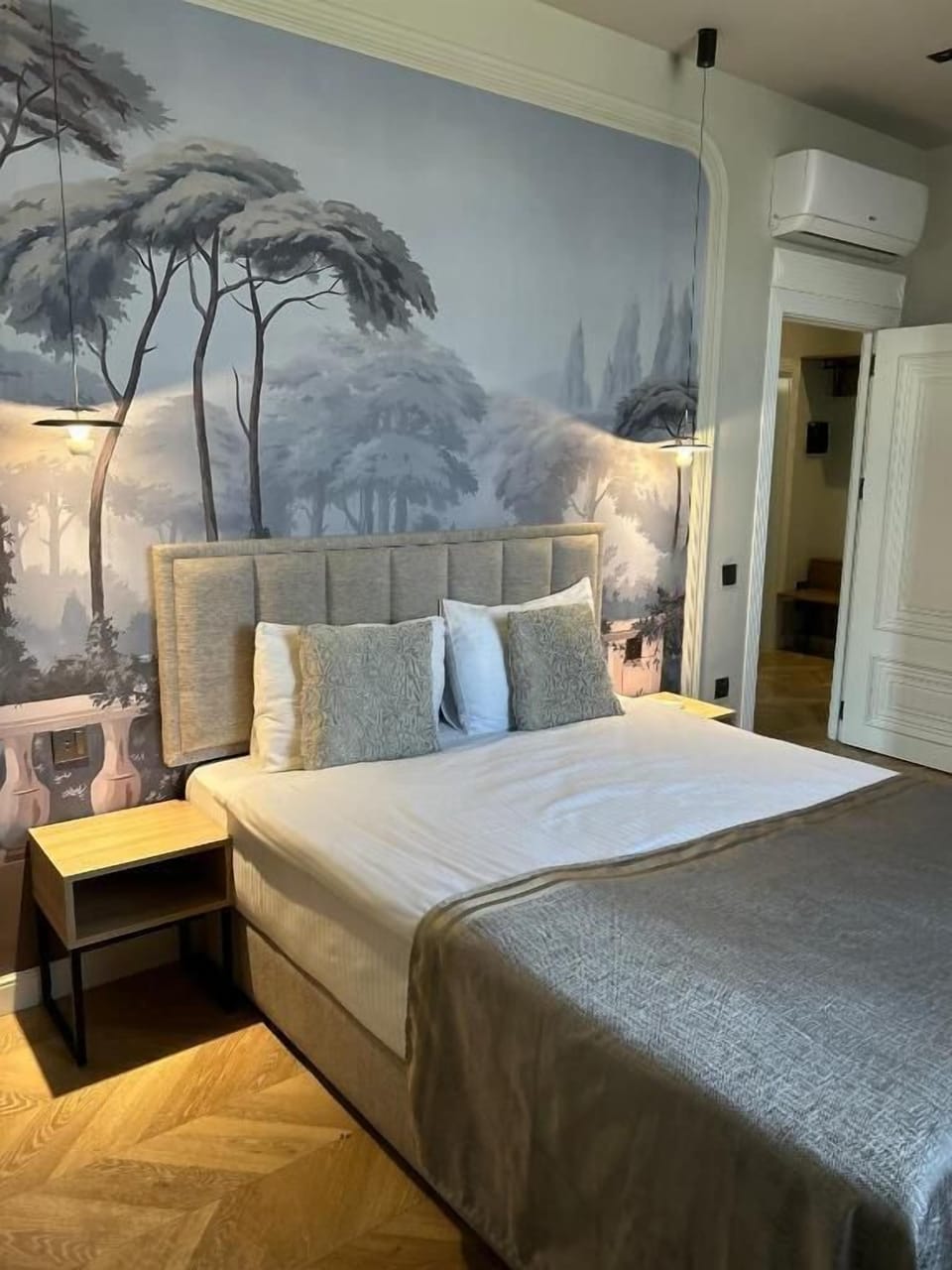 Luxury Apartment, 2 Bedrooms, Balcony, City View | Hypo-allergenic bedding, Select Comfort beds, minibar, in-room safe