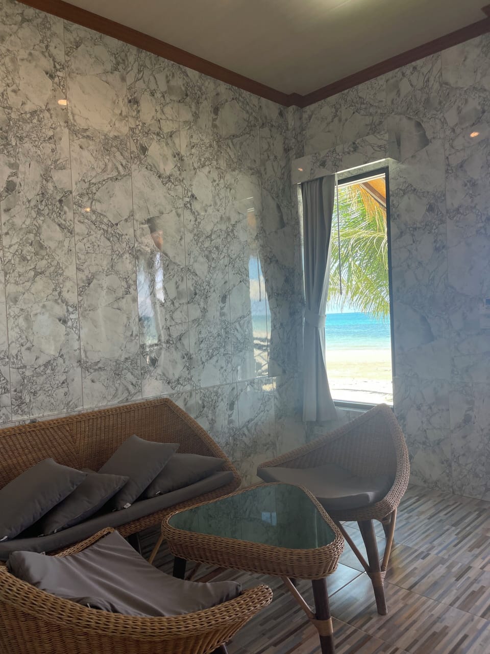 Air-Con Beach Front (4 persons) | Minibar, in-room safe, desk