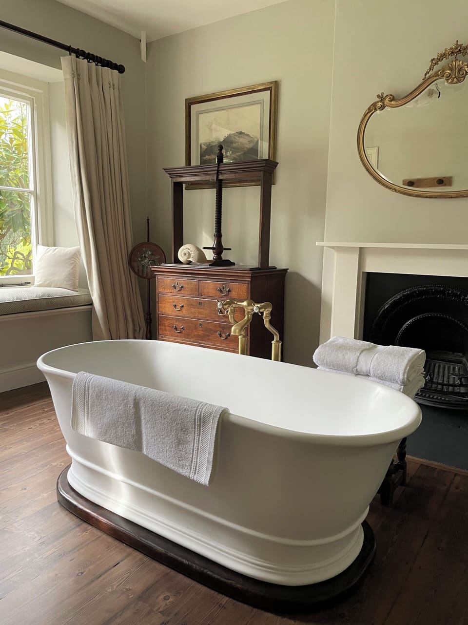 Superior Double Room, Garden View | Bathroom | Hair dryer, towels, soap, shampoo