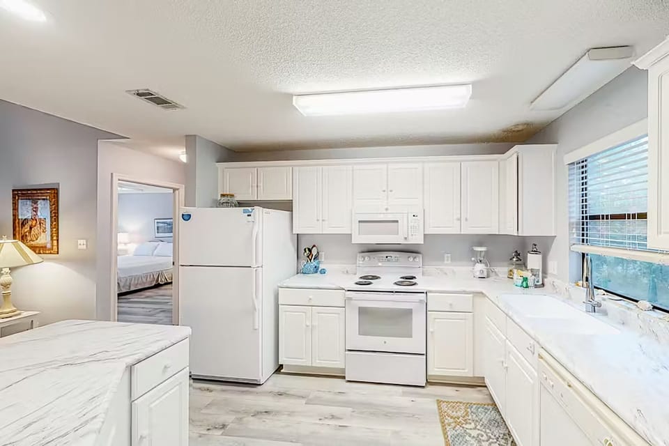 Condo, Multiple Beds (Seascape Golf Villas 27H - Seascape E) | Private kitchen