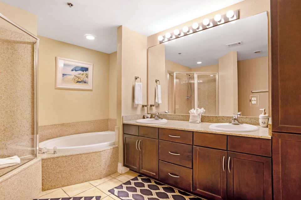 Laketown Wharf 531 Apartment in Panama City Beach