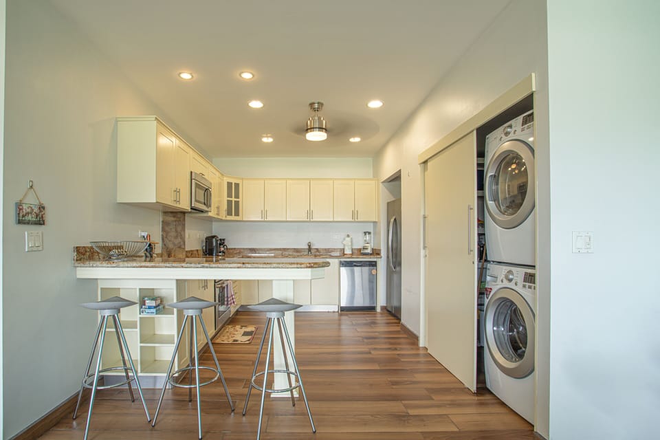 Apartment, Multiple Beds, Balcony, Pool View (Jaco Bay 4303) | Private kitchen | Dining table