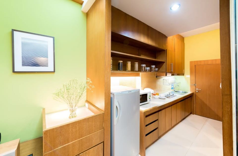 Deluxe Suite | In-room safe, desk, free WiFi, wheelchair access