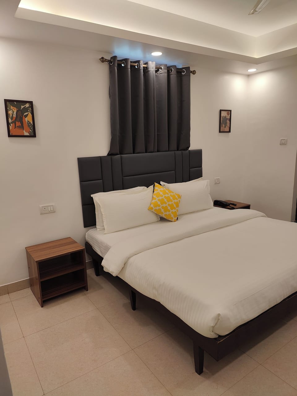 Memory foam beds, free WiFi, bed sheets