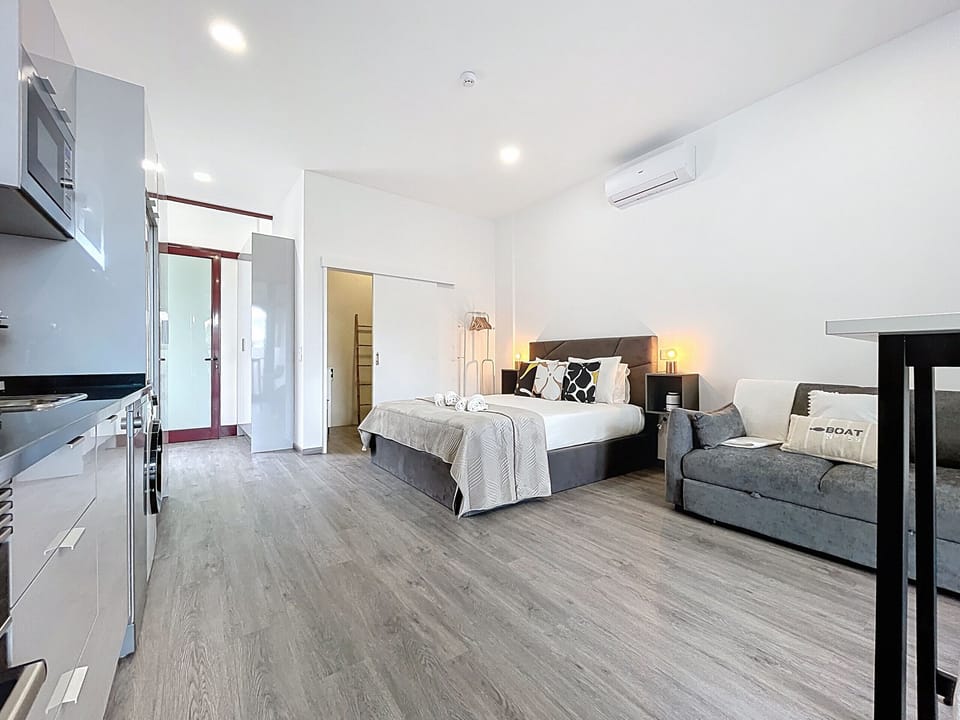 Santa Cruz Studio 1 by Atlantic Holiday Apartment in Madeira District