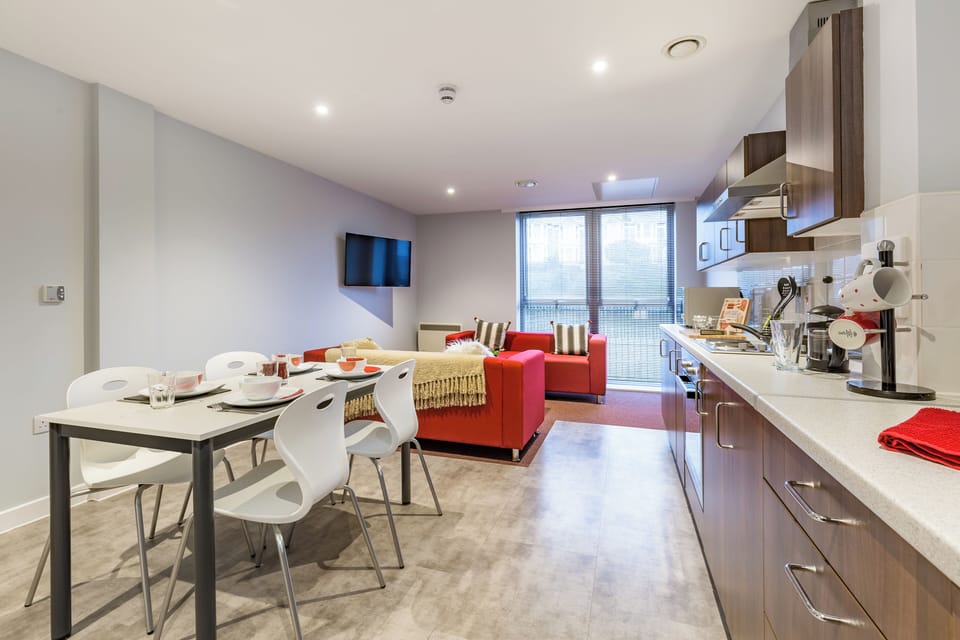 Single Room, Non Smoking | Shared kitchen