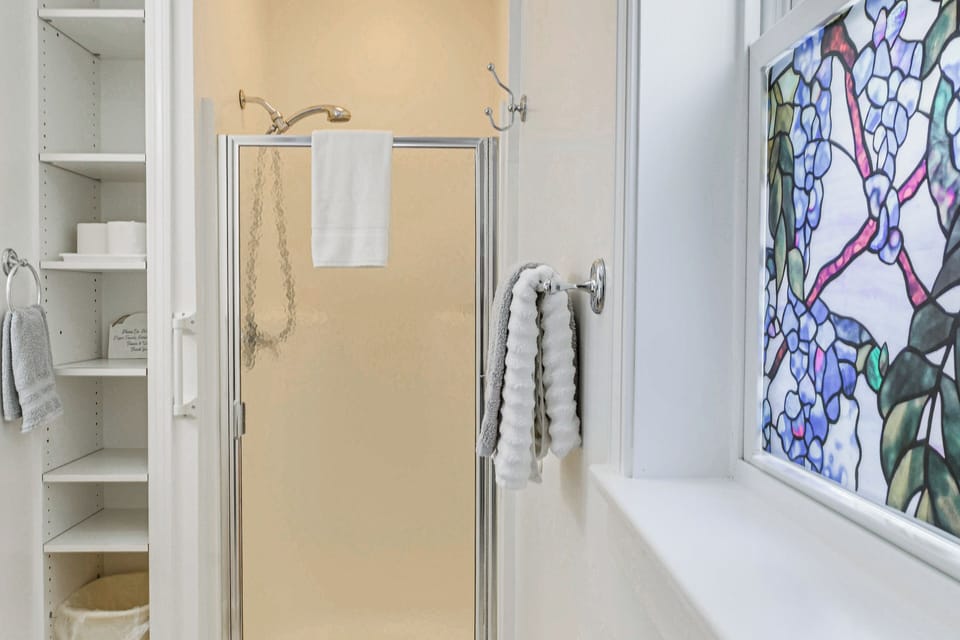 Unbeatable Downtown Location! Bar Harbor Apt Apartment in Acadia National Park