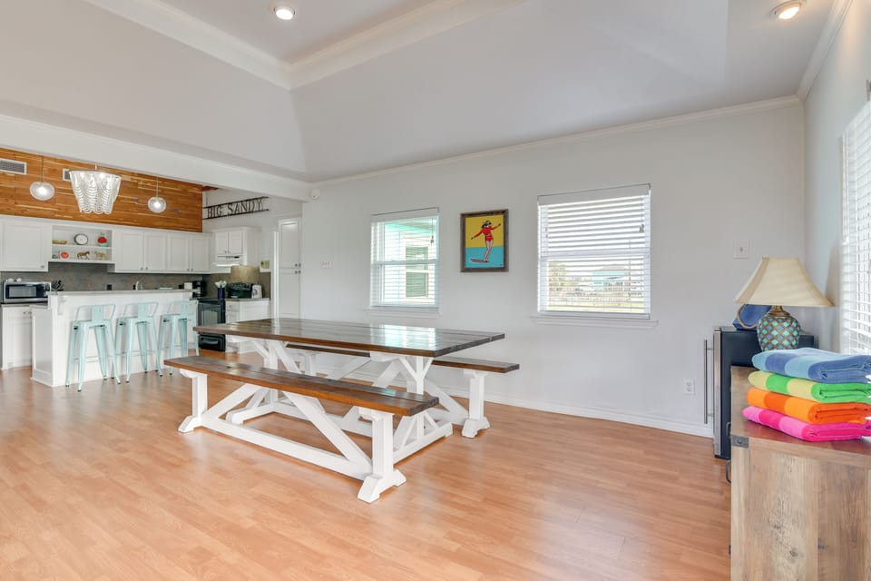 House (2 Bedrooms) | Interior