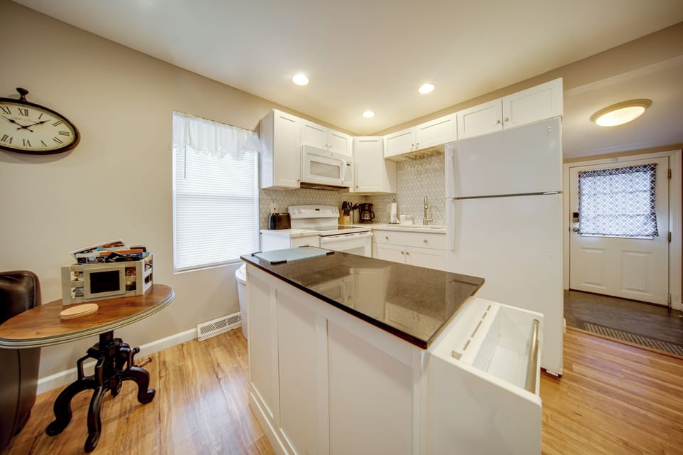 House (2 Bedrooms) | Interior