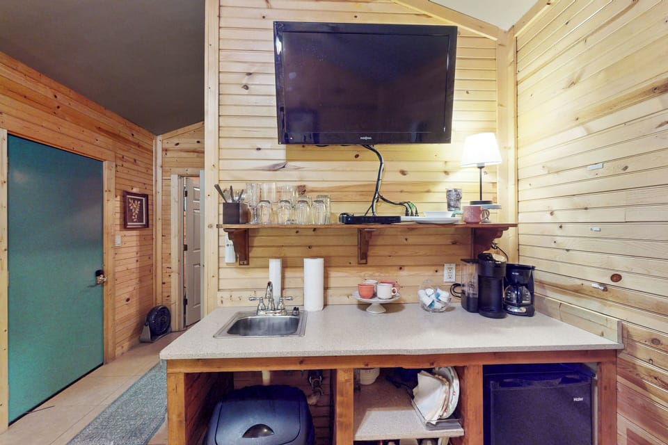 House (1 Bedroom) | Interior