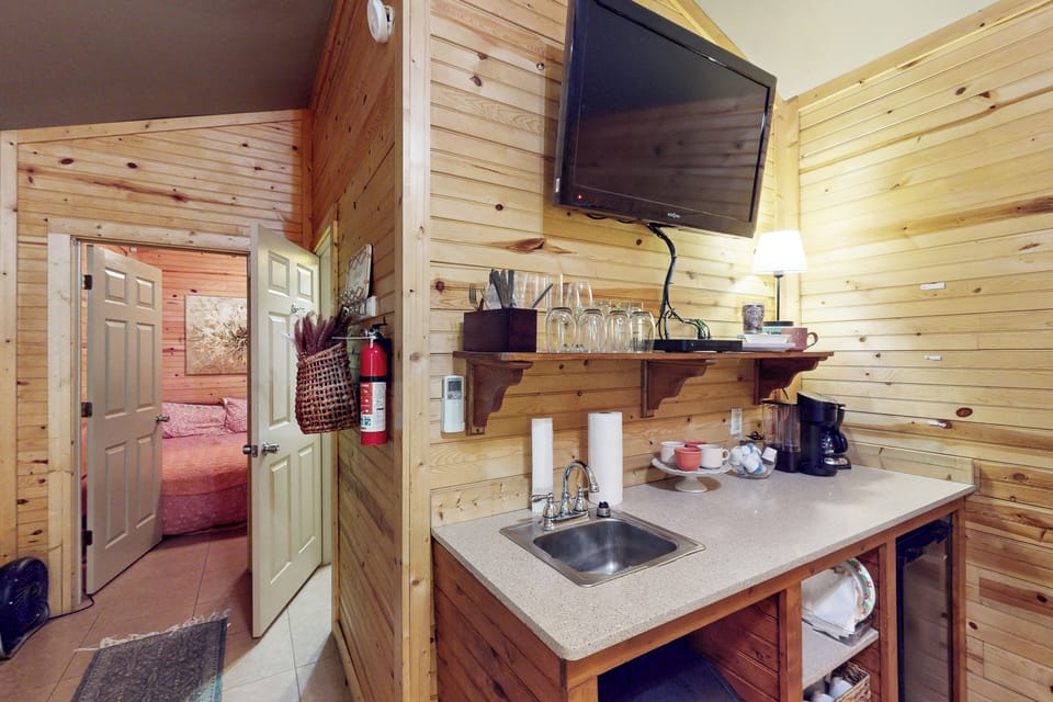 House (1 Bedroom) | Interior