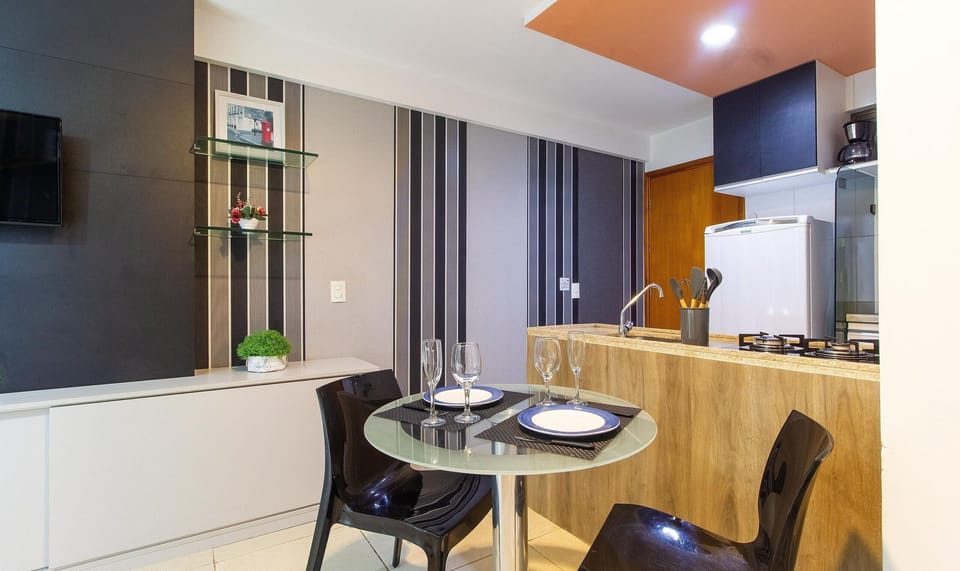 Basic Apartment | Dining