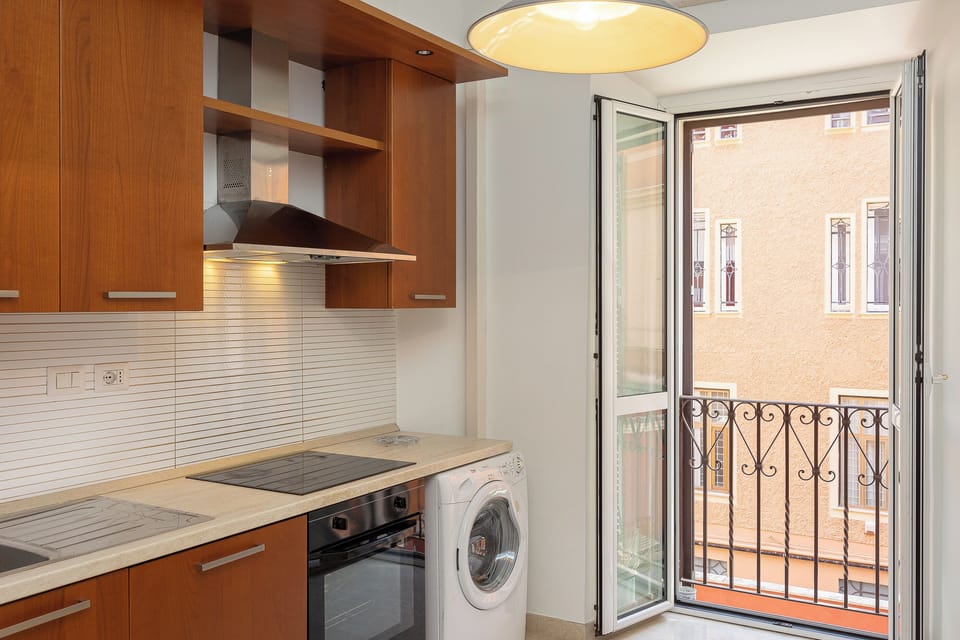 Apartment | Private kitchen | Espresso maker, coffee/tea maker, microwave, dishwasher
