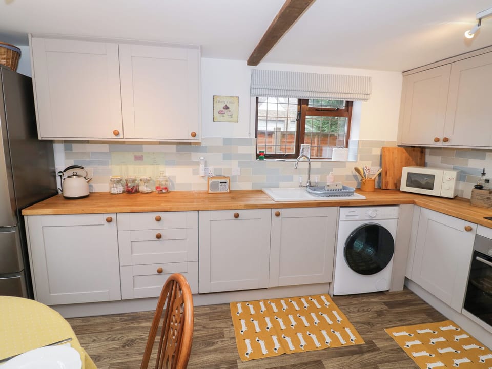 Cottage | Interior