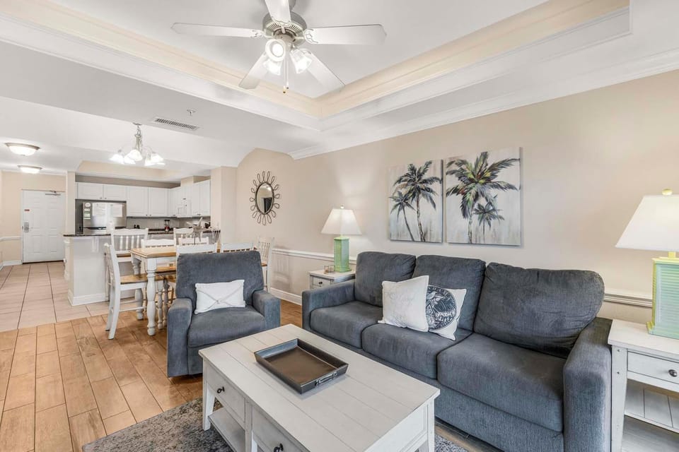 Condo, Multiple Beds (Crystal Tower 906) | Living area