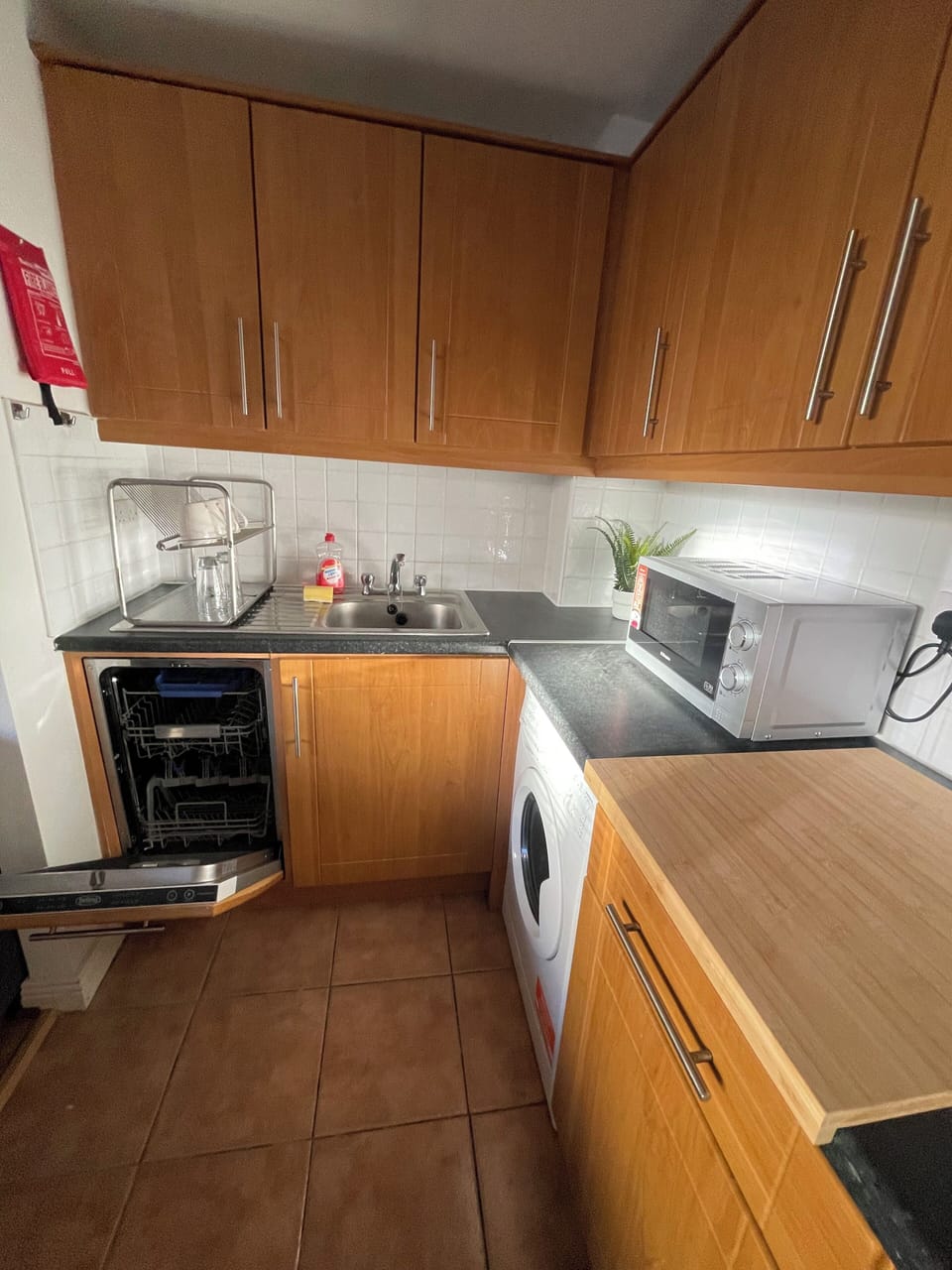 Comfort Apartment, Balcony, Garden View | Private kitchen | Electric kettle, toaster