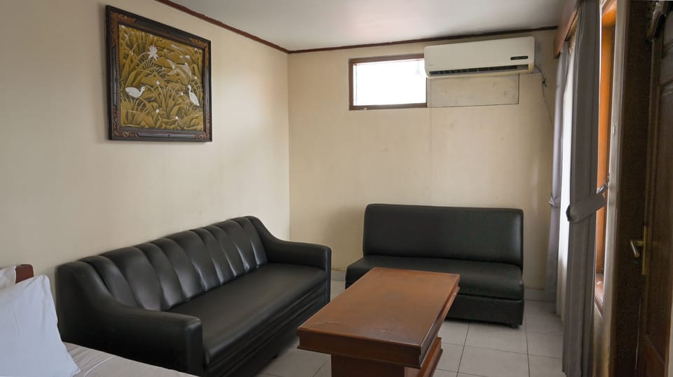 Suite | Living area