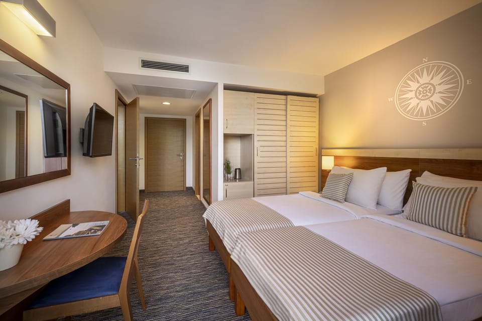 Junior Suite for 2+2 Seaside - Casa Sanfior | Minibar, in-room safe, desk, WiFi (free)