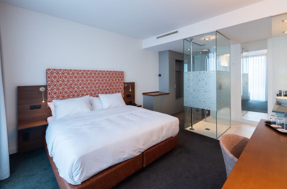 Suite, 1 Bedroom | Hypo-allergenic bedding available, Select Comfort beds, minibar