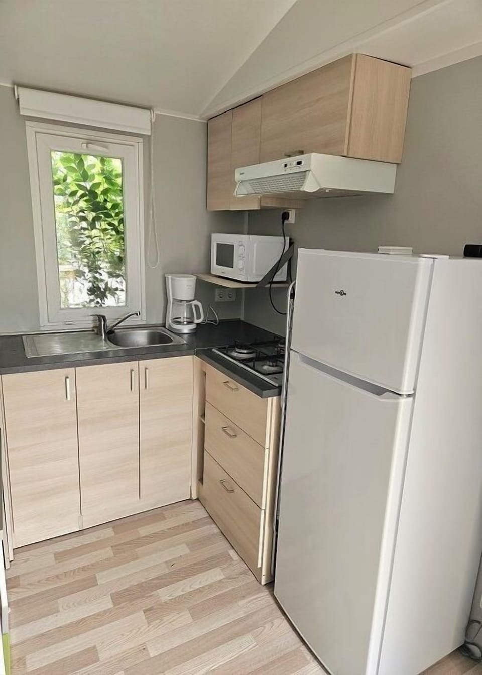 Classic Mobile Home, 3 Bedrooms | Private kitchen