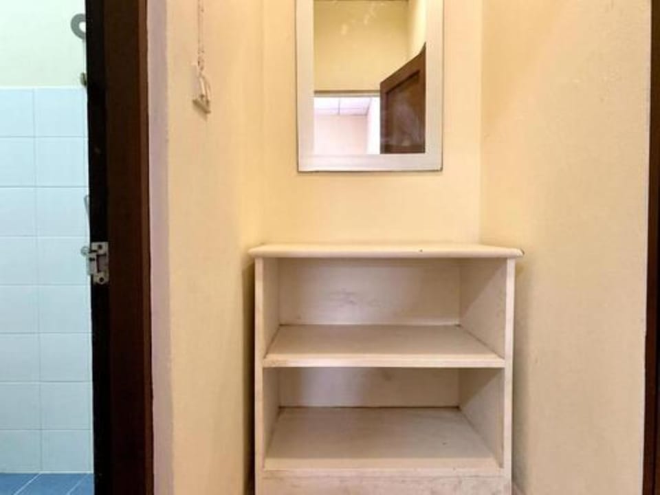 Twin Room | Free WiFi