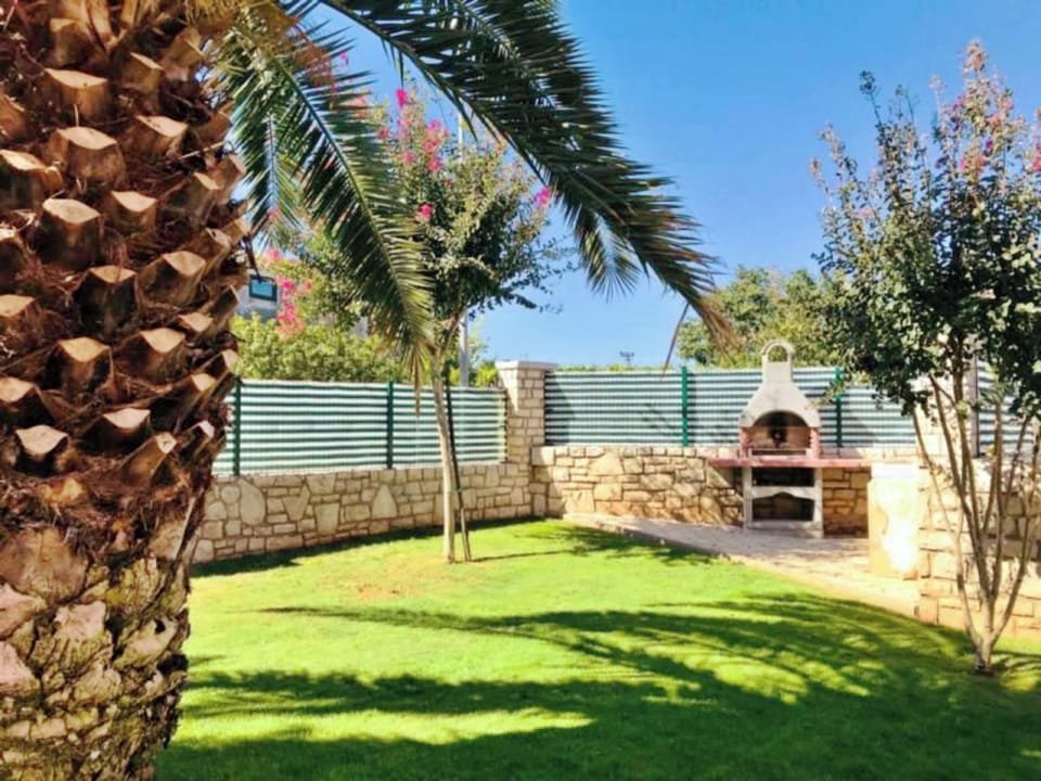 Apartment, 1 Bedroom, Balcony, Garden View | Garden