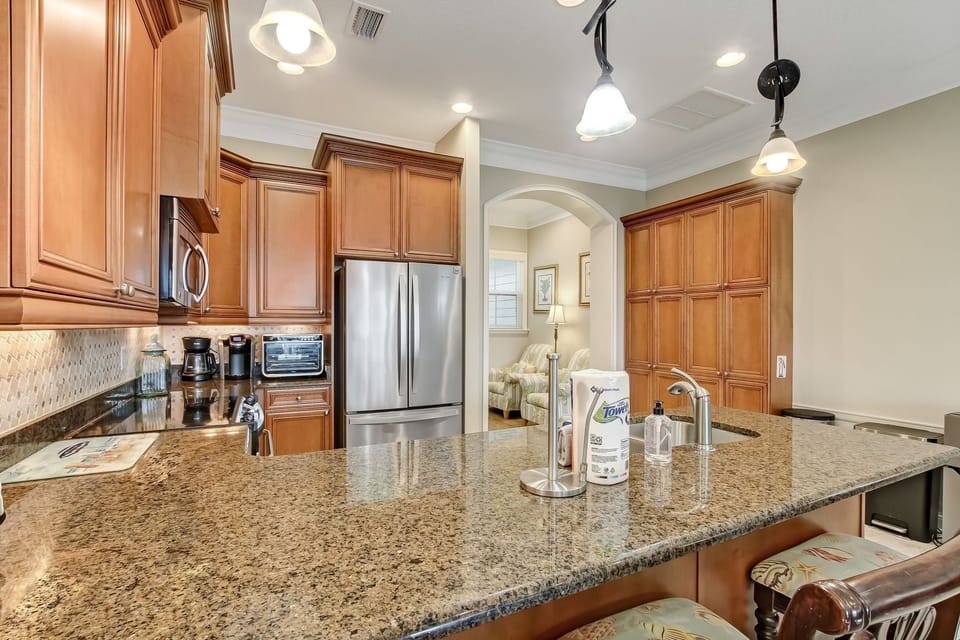 Townhome, 3 Bedrooms | Private kitchen | Coffee/tea maker, fridge, oven, toaster