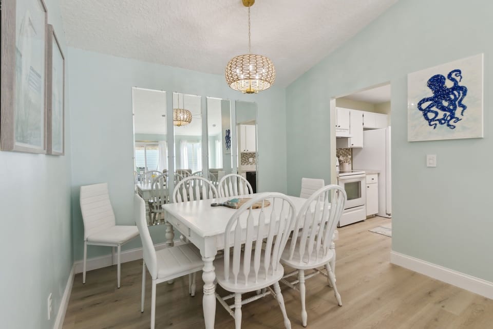 House, 3 Bedrooms | Dining