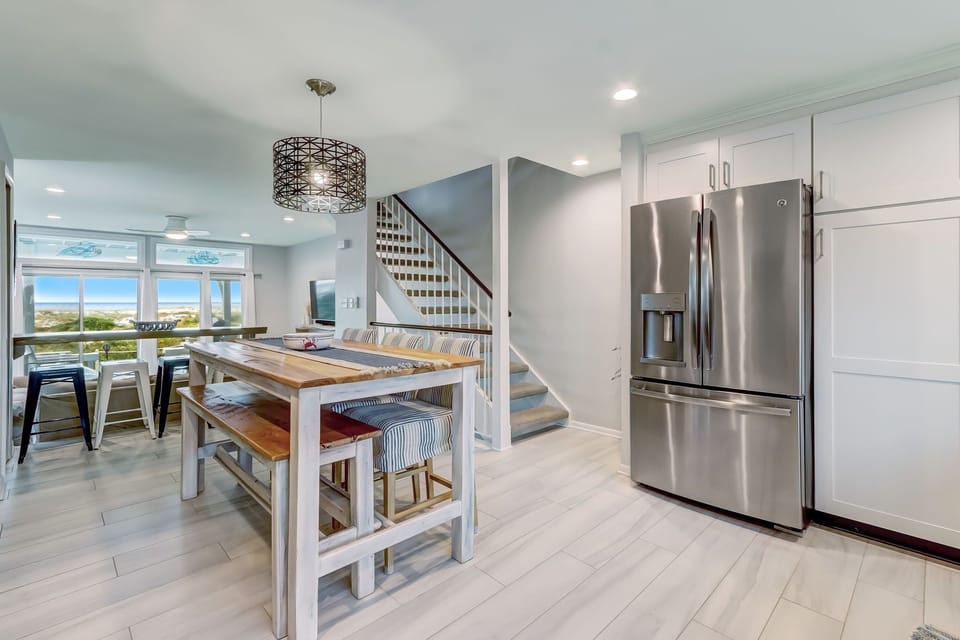 Townhome, 3 Bedrooms | Dining