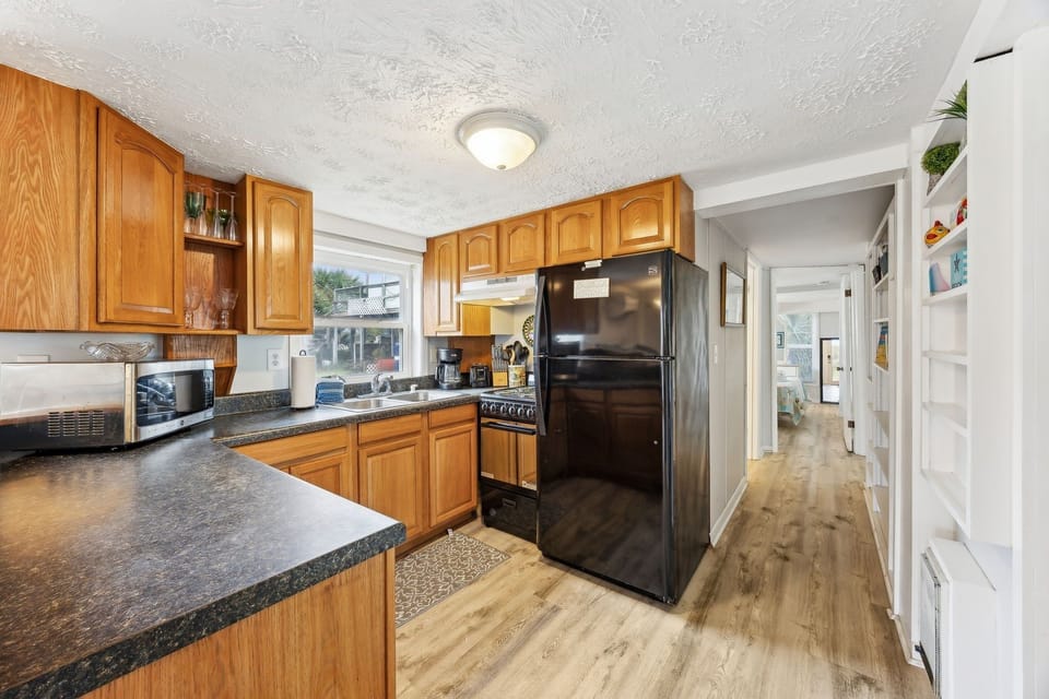 Duplex, 3 Bedrooms | Private kitchen | Fridge, oven, coffee/tea maker, toaster
