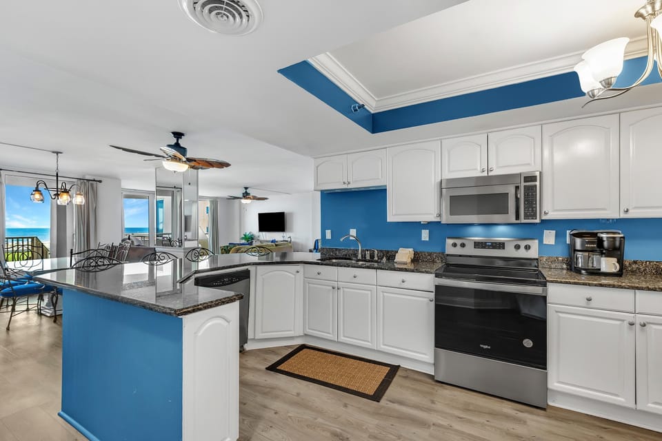 Condo, Multiple Beds (Perdido Sun 116) | Private kitchen