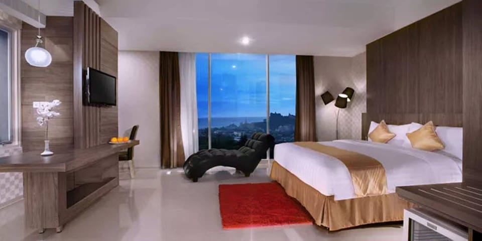 1 bedroom, minibar, in-room safe, desk