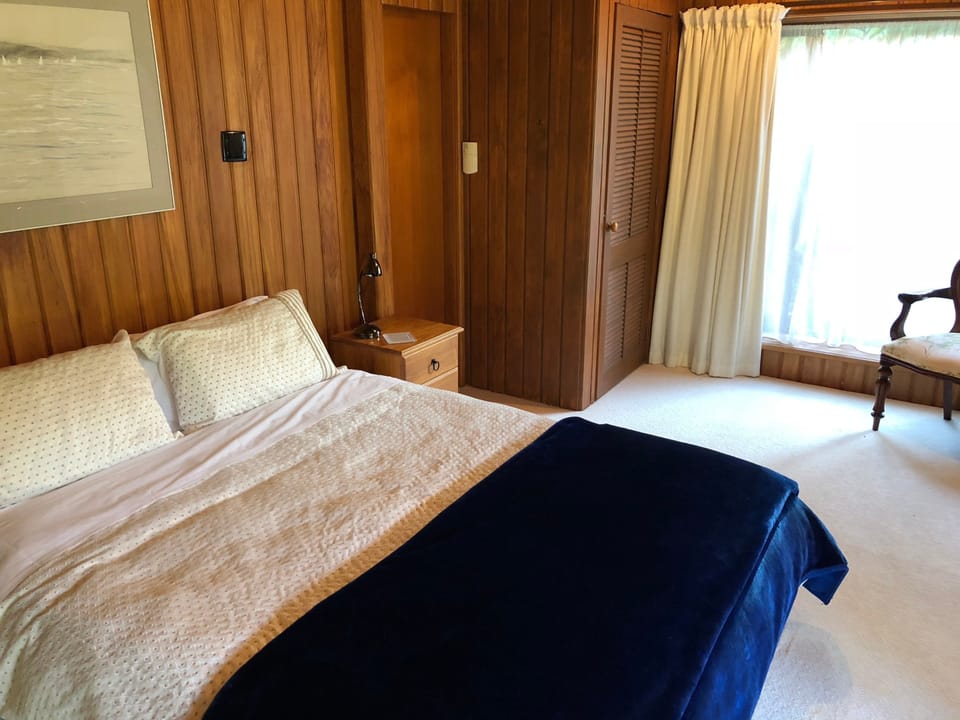 Design Chalet, 2 Bedrooms, Park View | Individually decorated, individually furnished, desk, iron/ironing board