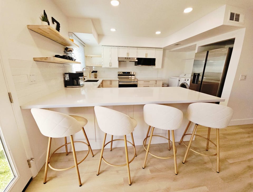 Condo, Multiple Beds, Patio, Garden View (Osborn Oasis) | Private kitchen
