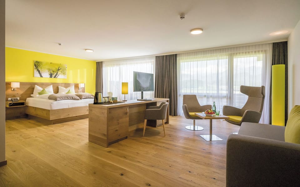 Studio Suite, Balcony, Mountain View | Minibar, in-room safe, desk, blackout drapes