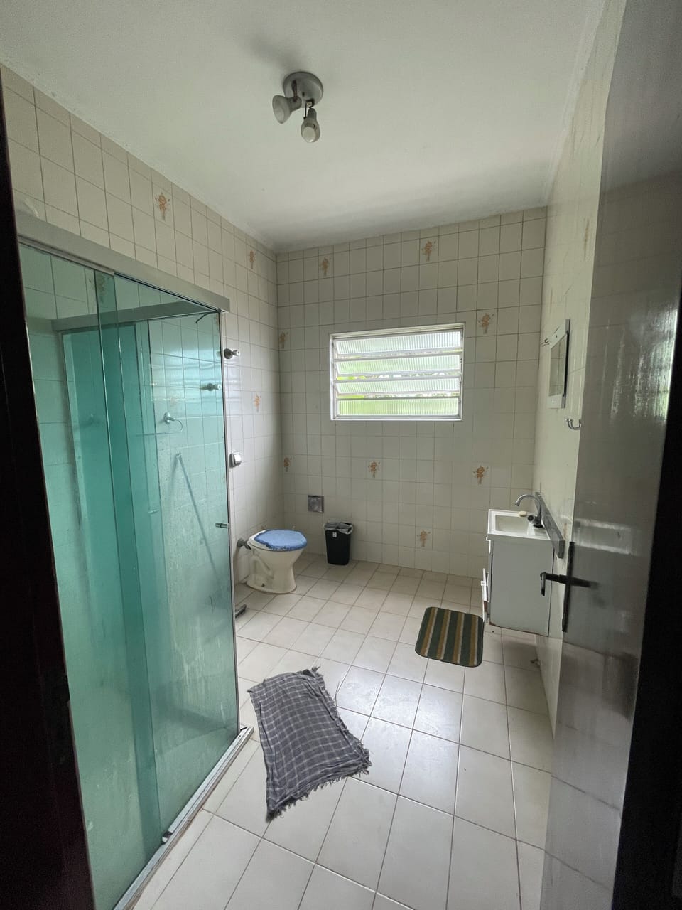 Shower, soap