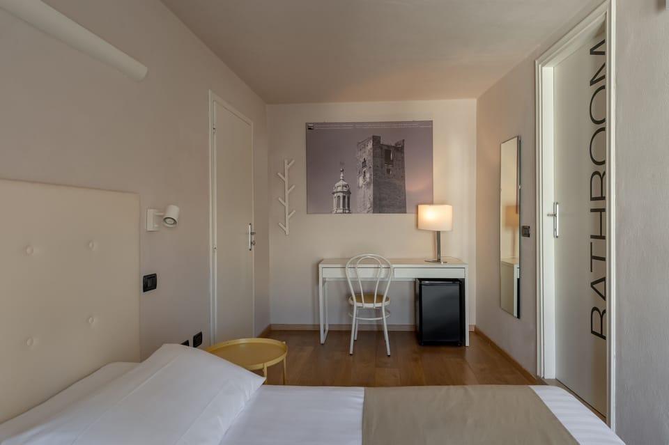 In-room safe, desk, cribs/infant beds, rollaway beds