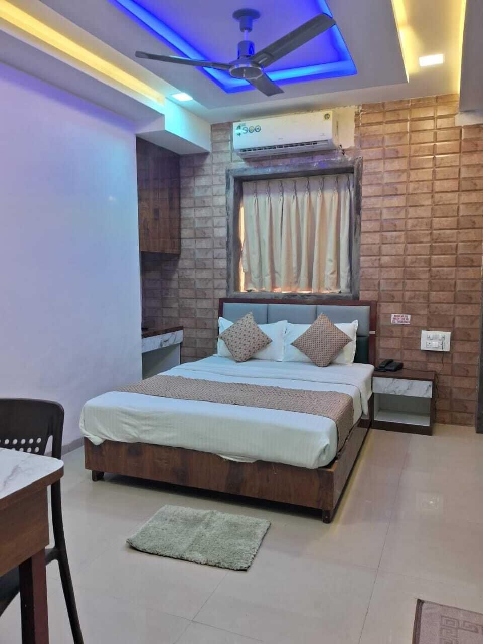 Deluxe Room | Free WiFi
