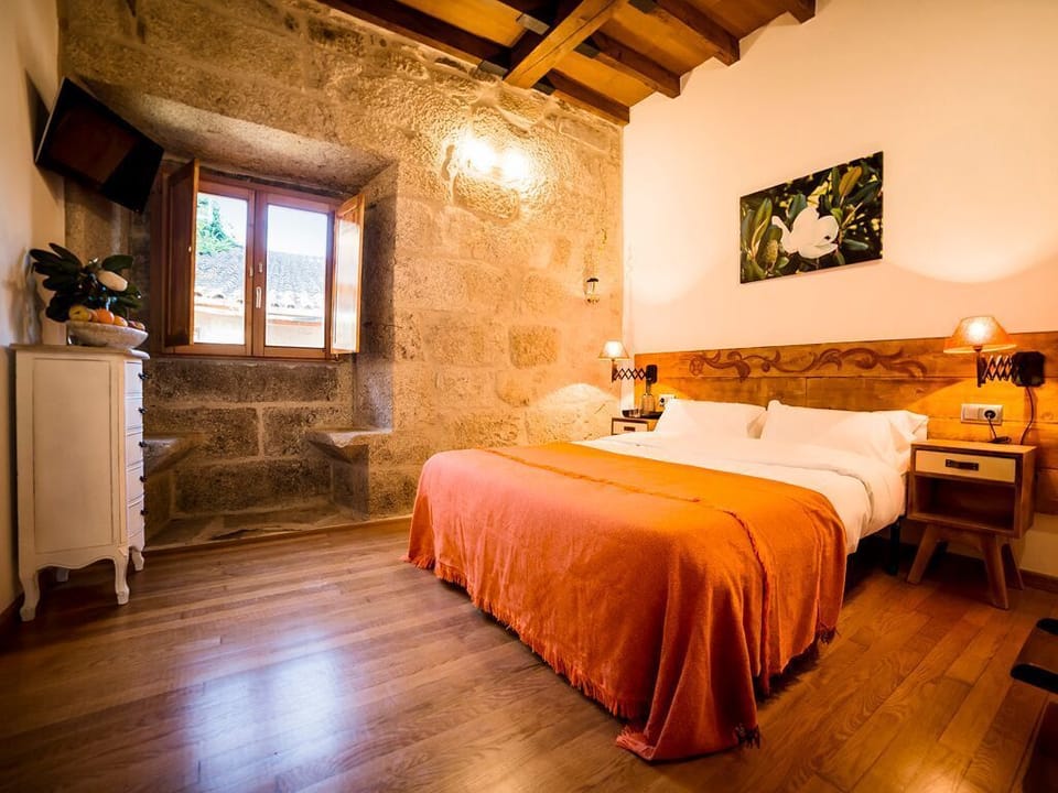 Double Room | Premium bedding, blackout drapes, free cribs/infant beds, rollaway beds
