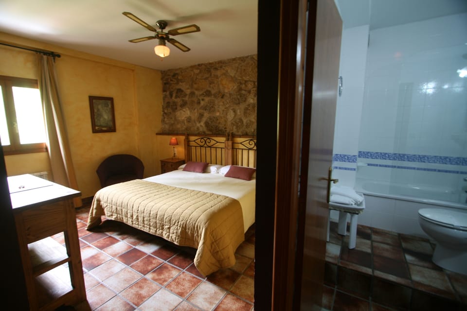 Standard Room, Mountain View | Free WiFi