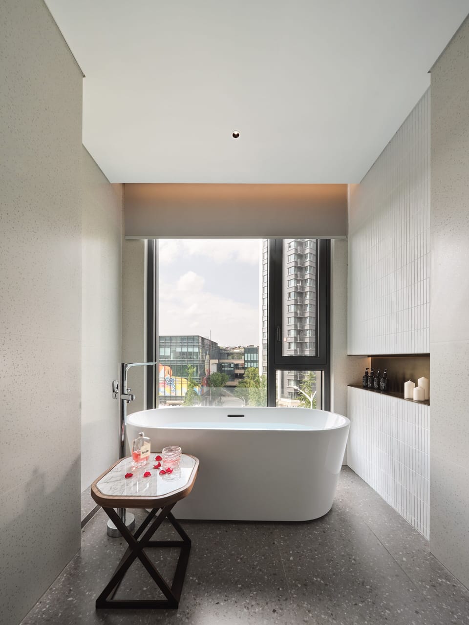 Presidential Studio Suite | Private spa tub