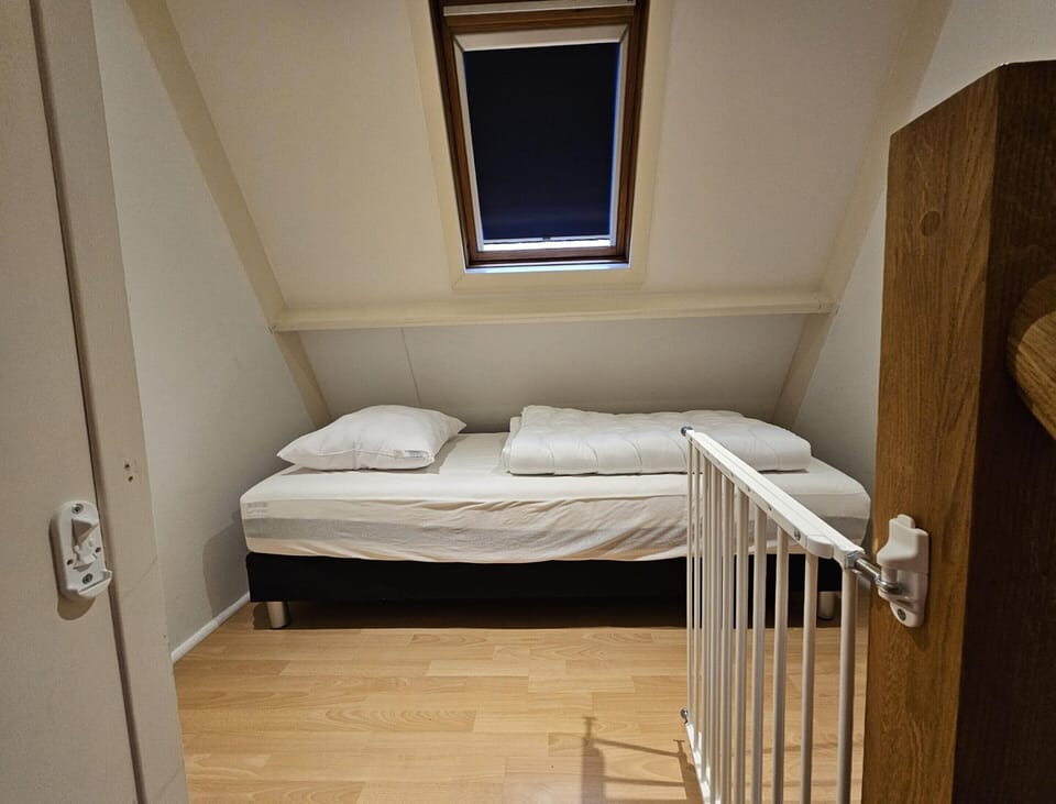 Chalet | 2 bedrooms, bed sheets
