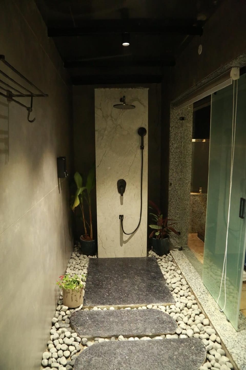 Honeymoon Villa, 1 King Bed with Sofa bed, Balcony, Garden View | Bathroom shower