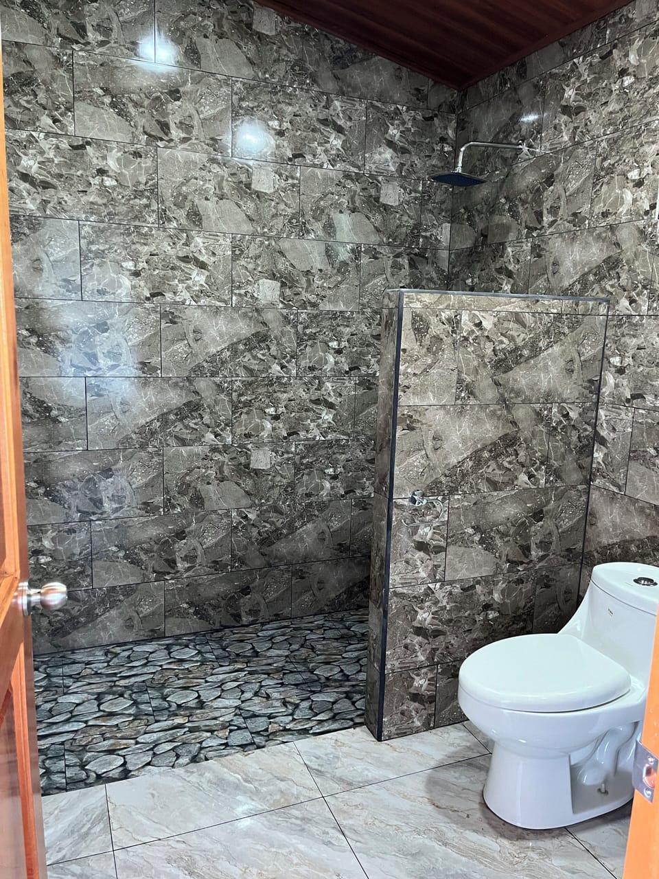 Standard Double Room, 2 Double Beds, Mountain View | Bathroom | Free toiletries, towels