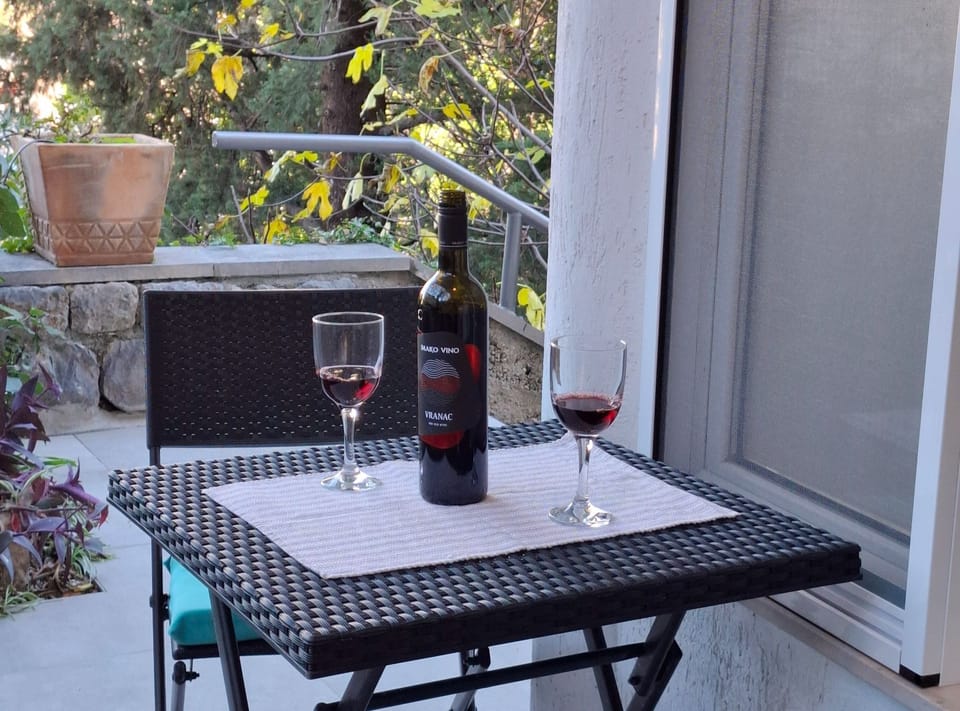 Apartment (Magnolia Art Studio) | Balcony